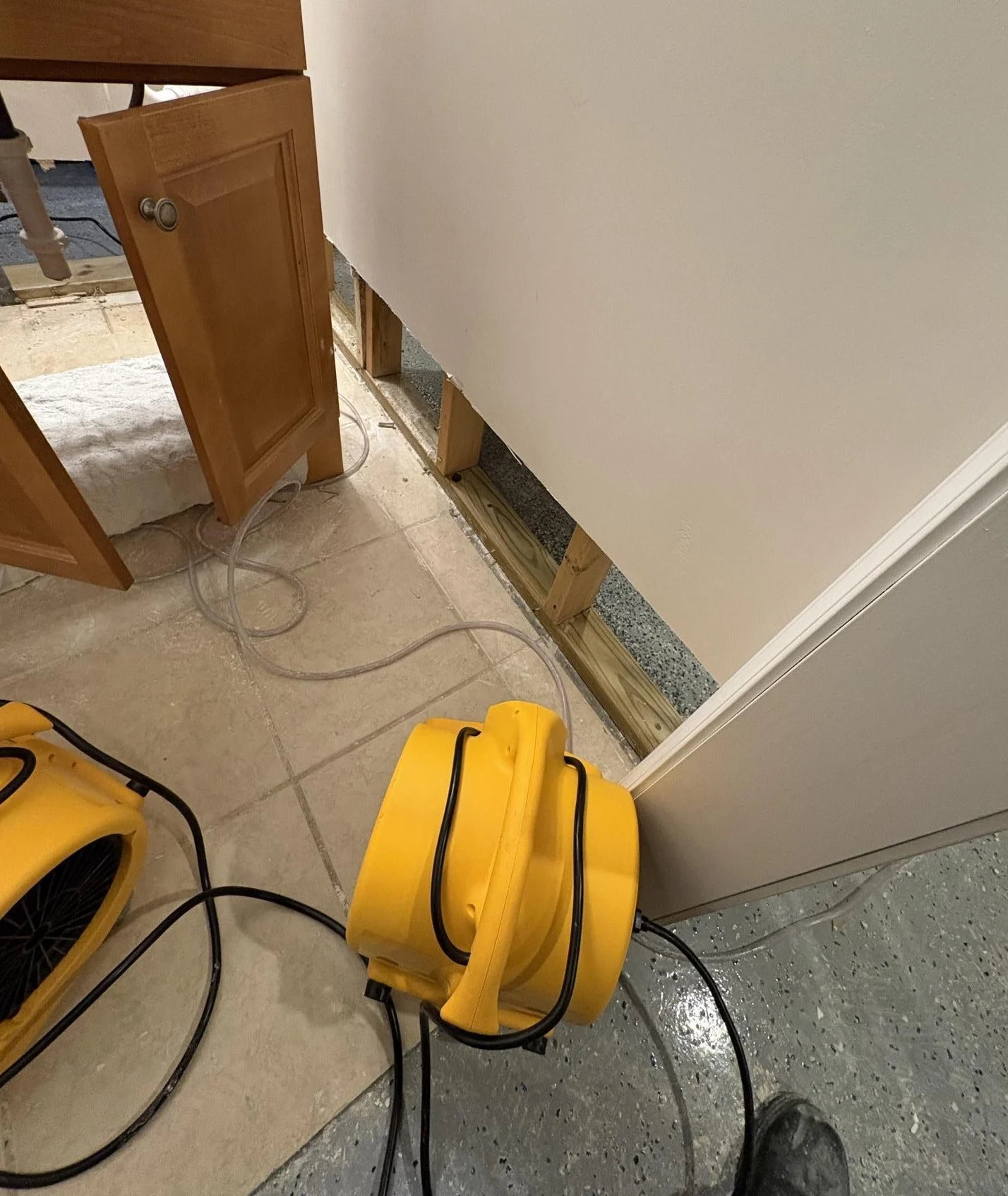 flood water dehumidification cincinnati